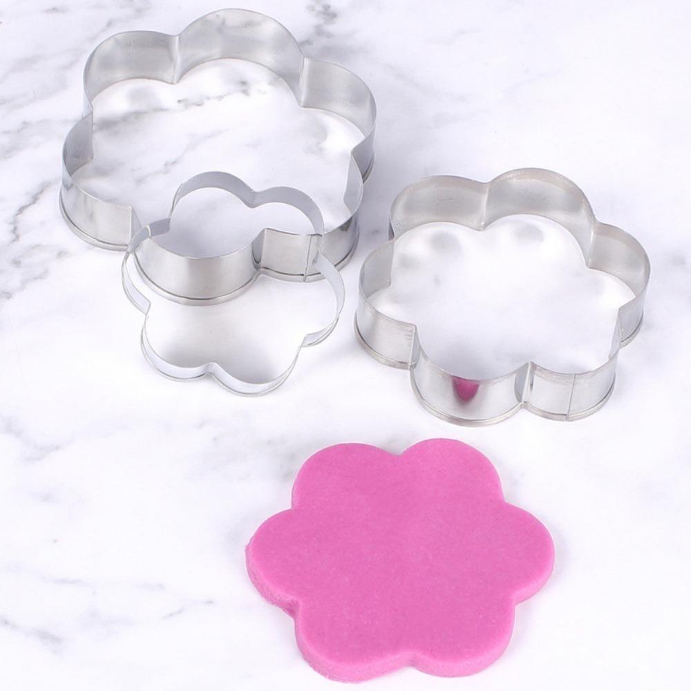 5 Pcs Stainless Steel Cookie Cutter Multi Size Biscuit Cutter Plum Flower Biscuit Mold Pastry
5 Pcs Stainless Steel Cookie Cutter Multi Size Biscuit Cutter Plum Flower Biscuit Mold Pastry
