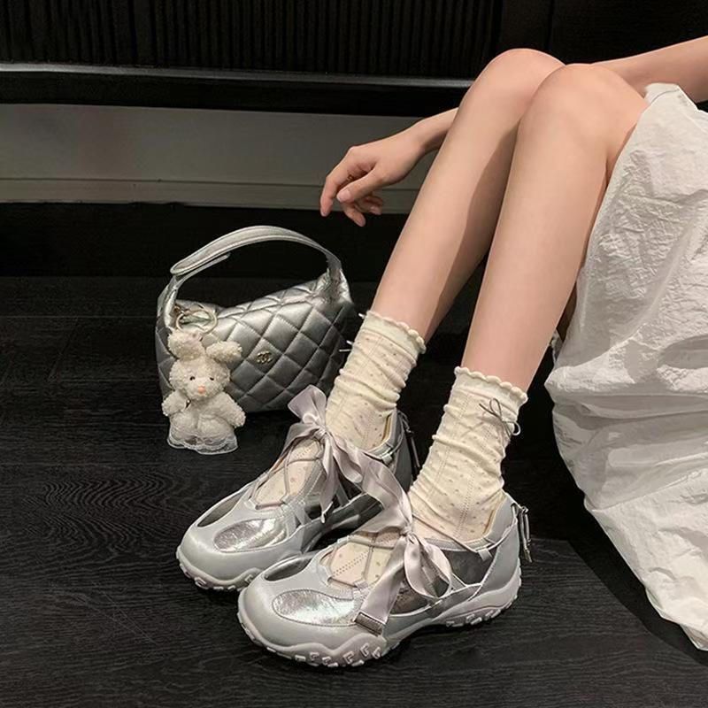 Small thick-soled Mary Jane shoes women s 2025 new summer versatile casual moral training shoes soft-soled ballet shoes 40 серебряный
Small thick-soled Mary Jane shoes women s 2025 new summer versatile casual moral training shoes soft-soled ballet shoes 40 серебряный