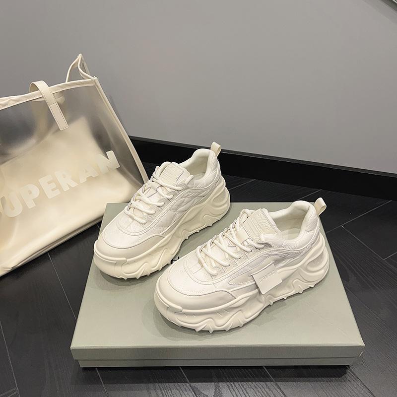 Super fire leather black dad shoes women s spring and autumn new muffin bottom casual platform sports running shoes 40
Super fire leather black dad shoes women s spring and autumn new muffin bottom casual platform sports running shoes 40