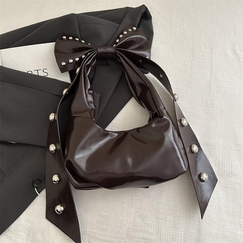 Bow underarm bag women s new fashion personalized rivet bag sweet cool girl shoulder bag women s bag
Bow underarm bag women s new fashion personalized rivet bag sweet cool girl shoulder bag women s bag