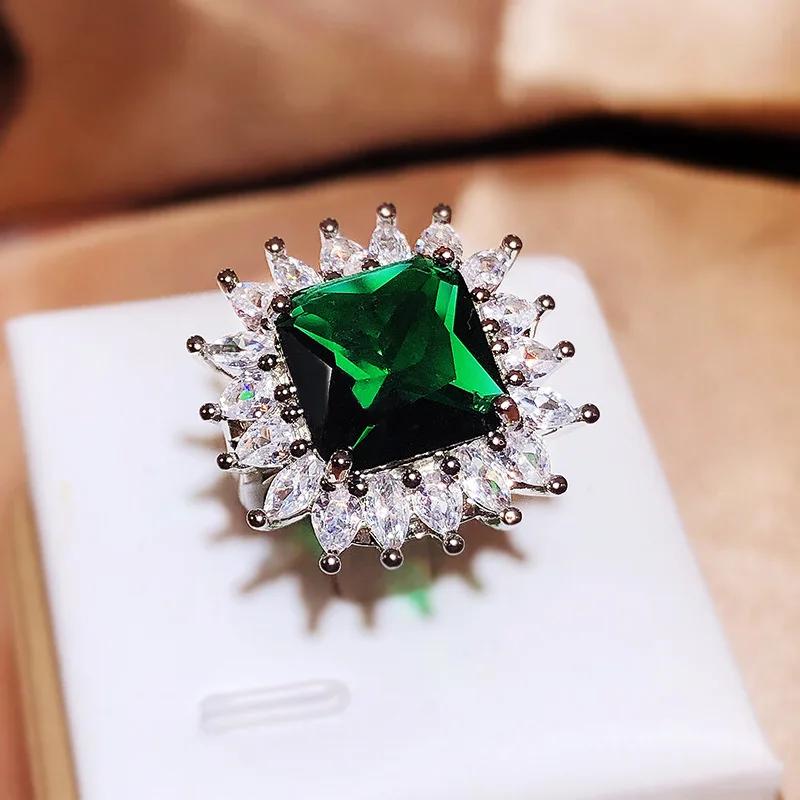 New 925 Silver Plated Luxury Square Full Of Drill Inset Grandmother Green Zircon Ring Party Birthday Jewelry Gift Wholesale resizable зелений
New 925 Silver Plated Luxury Square Full Of Drill Inset Grandmother Green Zircon Ring Party Birthday Jewelry Gift Wholesale resizable зелений