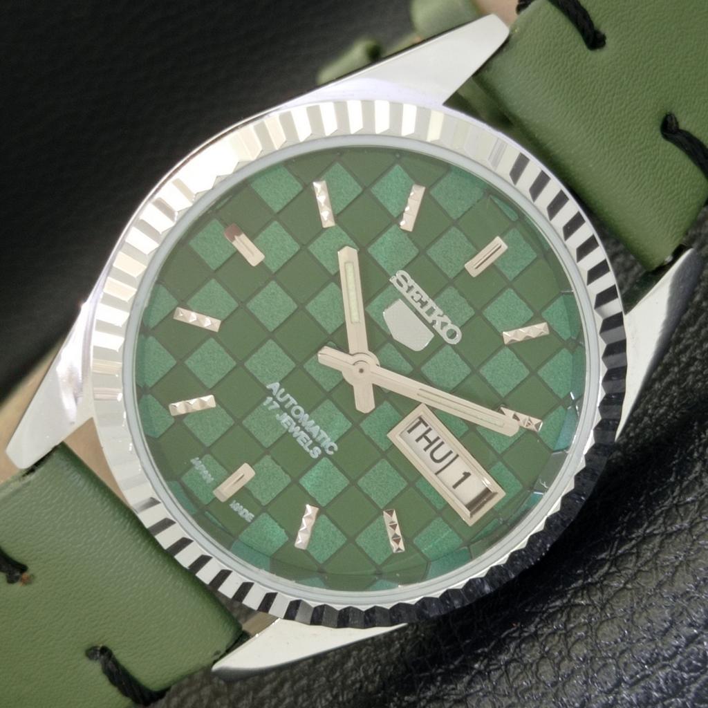 ВОССТАНОВЛЕННЫЕ МУЖСКИЕ ЧАСЫ SEIKO 5 AUTOMATIC ИЗГОТОВЛЕННЫЕ В ЯПОНИИ ЗЕЛЕНЫЙ ЦИФЕРБЛАТ ИЗГОТОВЛЕННЫЕ НА ЗАКАЗ a440022-2 QV90-a440022
ВОССТАНОВЛЕННЫЕ МУЖСКИЕ ЧАСЫ SEIKO 5 AUTOMATIC ИЗГОТОВЛЕННЫЕ В ЯПОНИИ ЗЕЛЕНЫЙ ЦИФЕРБЛАТ ИЗГОТОВЛЕННЫЕ НА ЗАКАЗ a440022-2 QV90-a440022