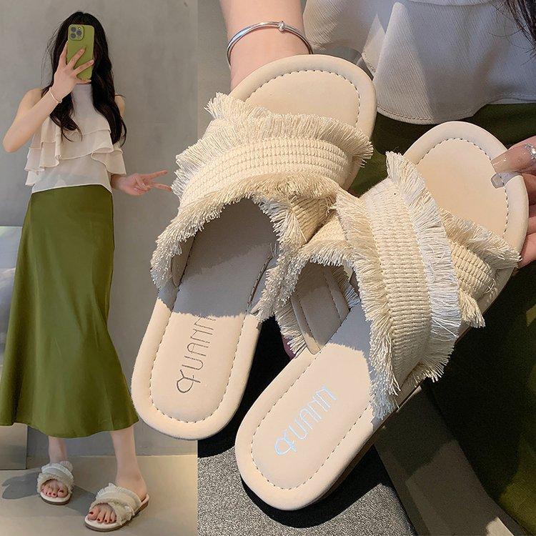 Crossed fluffy slippers women s summer fashion flip flops students wear Korean version of versatile fairy shoes comfortable sandals 35 чёрный
Crossed fluffy slippers women s summer fashion flip flops students wear Korean version of versatile fairy shoes comfortable sandals 35 чёрный