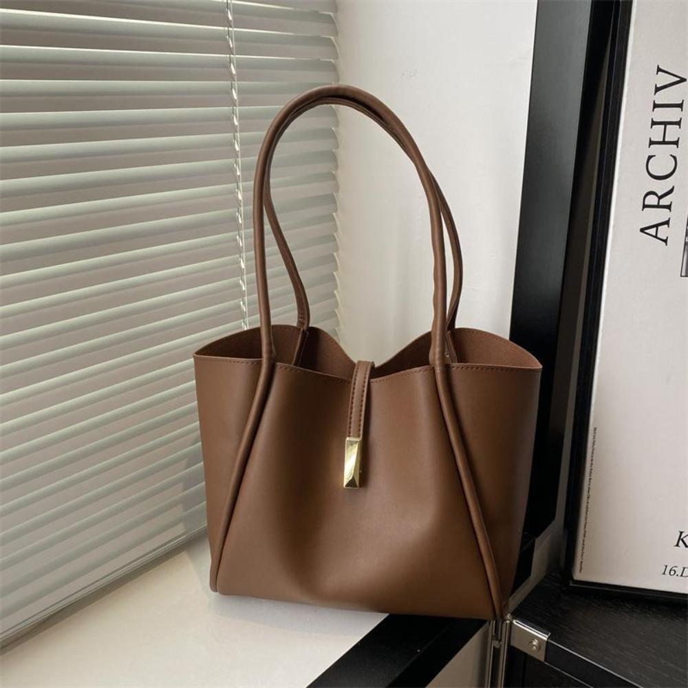 New Leather Tote Bag Solid Color Vintage Shoulder Bag Large Capacity Handbag for Daily Use Travel and Commuting
New Leather Tote Bag Solid Color Vintage Shoulder Bag Large Capacity Handbag for Daily Use Travel and Commuting