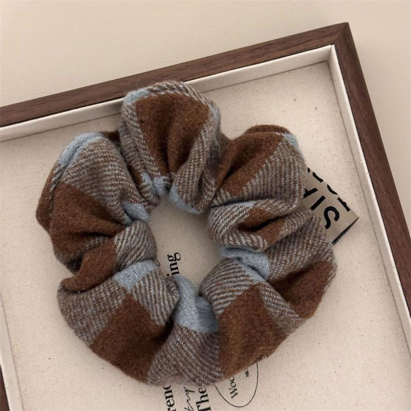 Ретро-резинки для волос в клетку для женщин и девочек, элегантная резинка для волос, сладкая веревка для волос, универсальная резинка, повседневные аксессуары для волос, подарки
Ретро-резинки для волос в клетку для женщин и девочек, элегантная резинка для волос, сладкая веревка для волос, универсальная резинка, повседневные аксессуары для волос, подарки