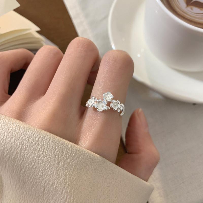 Sophisticated Geometric Floral Ring For Women Unique Rose Design Perfect Summer For C
Sophisticated Geometric Floral Ring For Women Unique Rose Design Perfect Summer For C