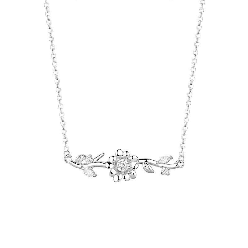 Легкое роскошное цветочное ожерелье для женщин, изысканное, высококачественное, свежее, сказочное ожерелье-цепочка на ключицу
Легкое роскошное цветочное ожерелье для женщин, изысканное, высококачественное, свежее, сказочное ожерелье-цепочка на ключицу