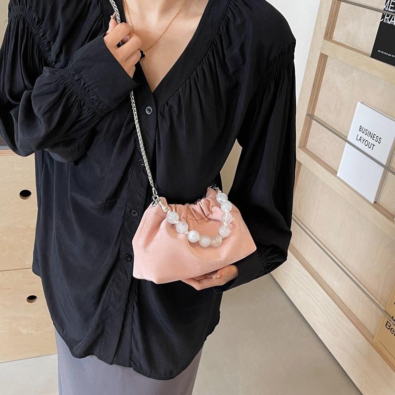 Super fire niche bundle cloud bag popular versatile chain bag women s 2025 new shoulder messenger bag bucket bag серебряный
Super fire niche bundle cloud bag popular versatile chain bag women s 2025 new shoulder messenger bag bucket bag серебряный