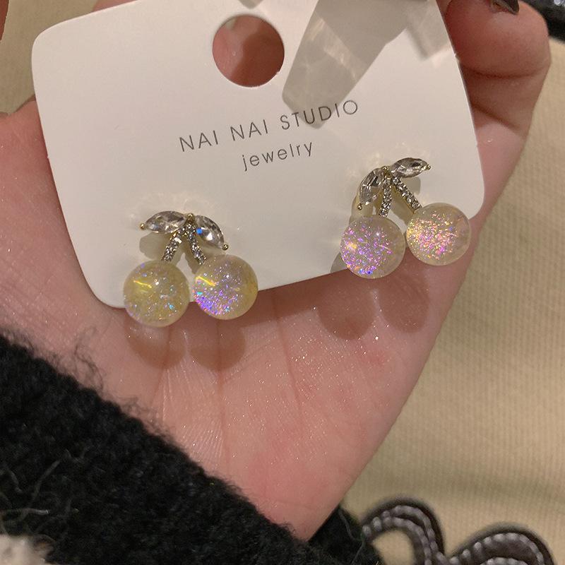 S silver needle colorful cherry stud earrings high-end temperament earrings women s niche design full of diamonds light luxury retro earrings
S silver needle colorful cherry stud earrings high-end temperament earrings women s niche design full of diamonds light luxury retro earrings