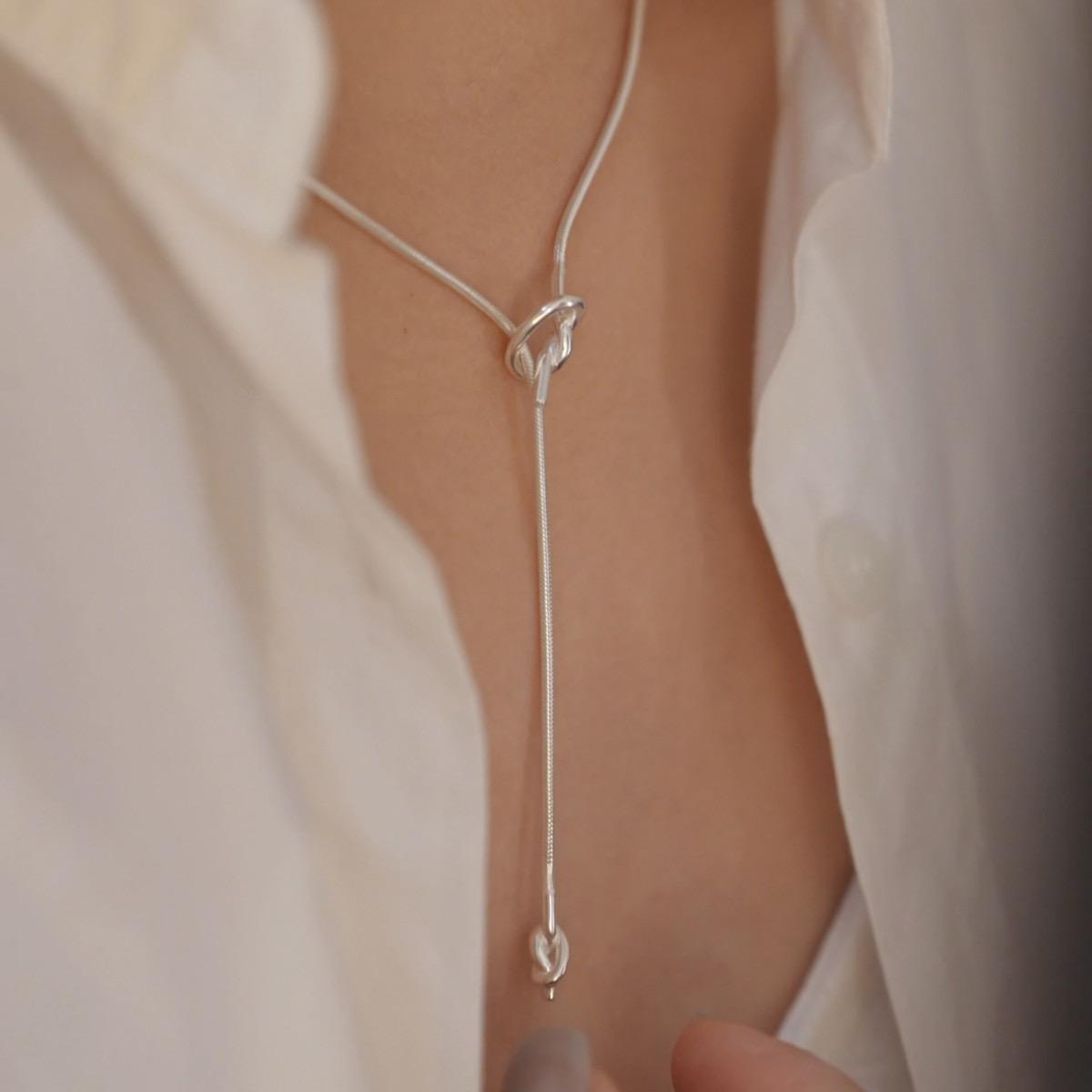 S925 Sterling Silver Necklaces For Women Simple Chain Fashion Minimalist Pendant Long Tassel Necklaces Birthday Gift
S925 Sterling Silver Necklaces For Women Simple Chain Fashion Minimalist Pendant Long Tassel Necklaces Birthday Gift