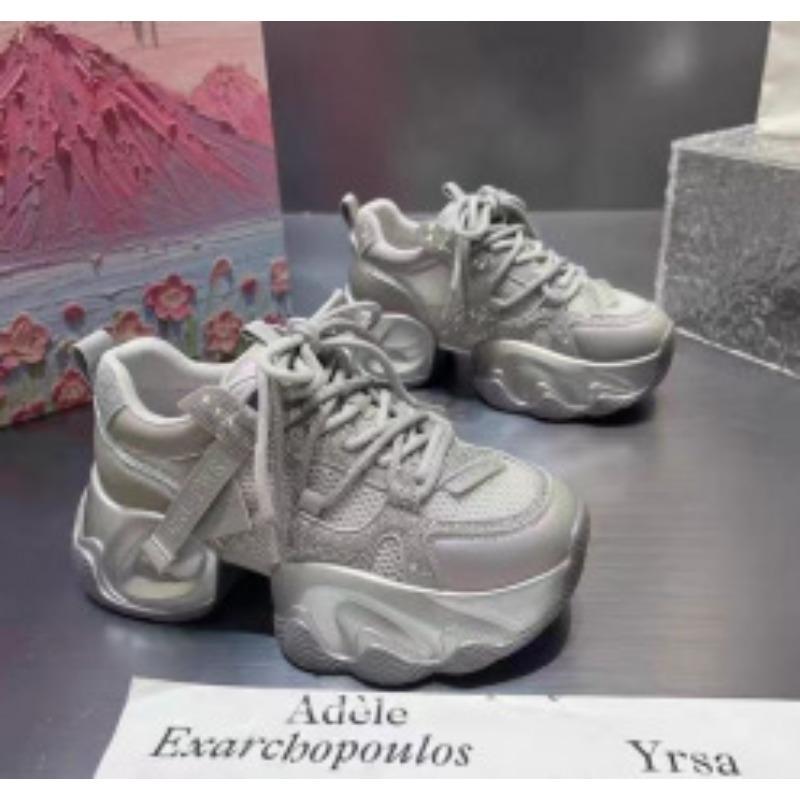 Жіноче взуття нове на товстій підошві з прихованою платформою сітчасте дихаюче взуття жіноче осіннє мафіни м яка підошва повсякденне взуття 40 срібний
Жіноче взуття нове на товстій підошві з прихованою платформою сітчасте дихаюче взуття жіноче осіннє мафіни м яка підошва повсякденне взуття 40 срібний