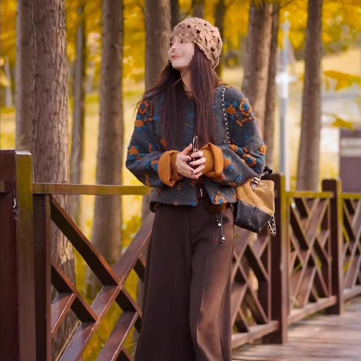 Women s 3D Floral Quilted Woolen Jacket, Stylish Loose Fit for Autumn/Winter, Korean-Inspired Design M suggested for 50-55kg
Women s 3D Floral Quilted Woolen Jacket, Stylish Loose Fit for Autumn/Winter, Korean-Inspired Design M suggested for 50-55kg