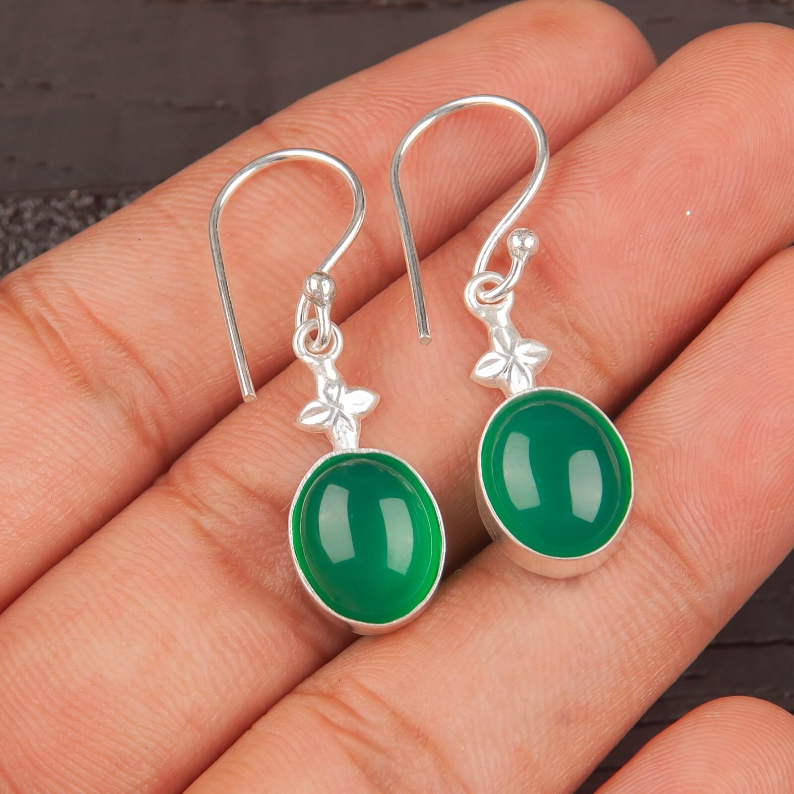 Green Onyx Gemstone 925 Sterling Silver Handmade Jewelry Earrings 1.30 For Wife EE-6-31
Green Onyx Gemstone 925 Sterling Silver Handmade Jewelry Earrings 1.30 For Wife EE-6-31