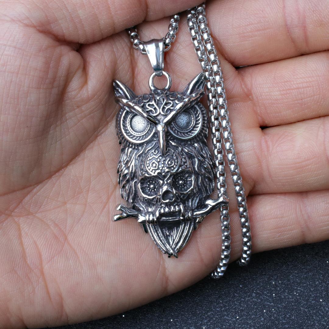 Dark Style Owl Skull Necklace, Niche Retro Artistic Outfit Pendant ,A Gift for My Boyfriend 3.2*6CM
Dark Style Owl Skull Necklace, Niche Retro Artistic Outfit Pendant ,A Gift for My Boyfriend 3.2*6CM