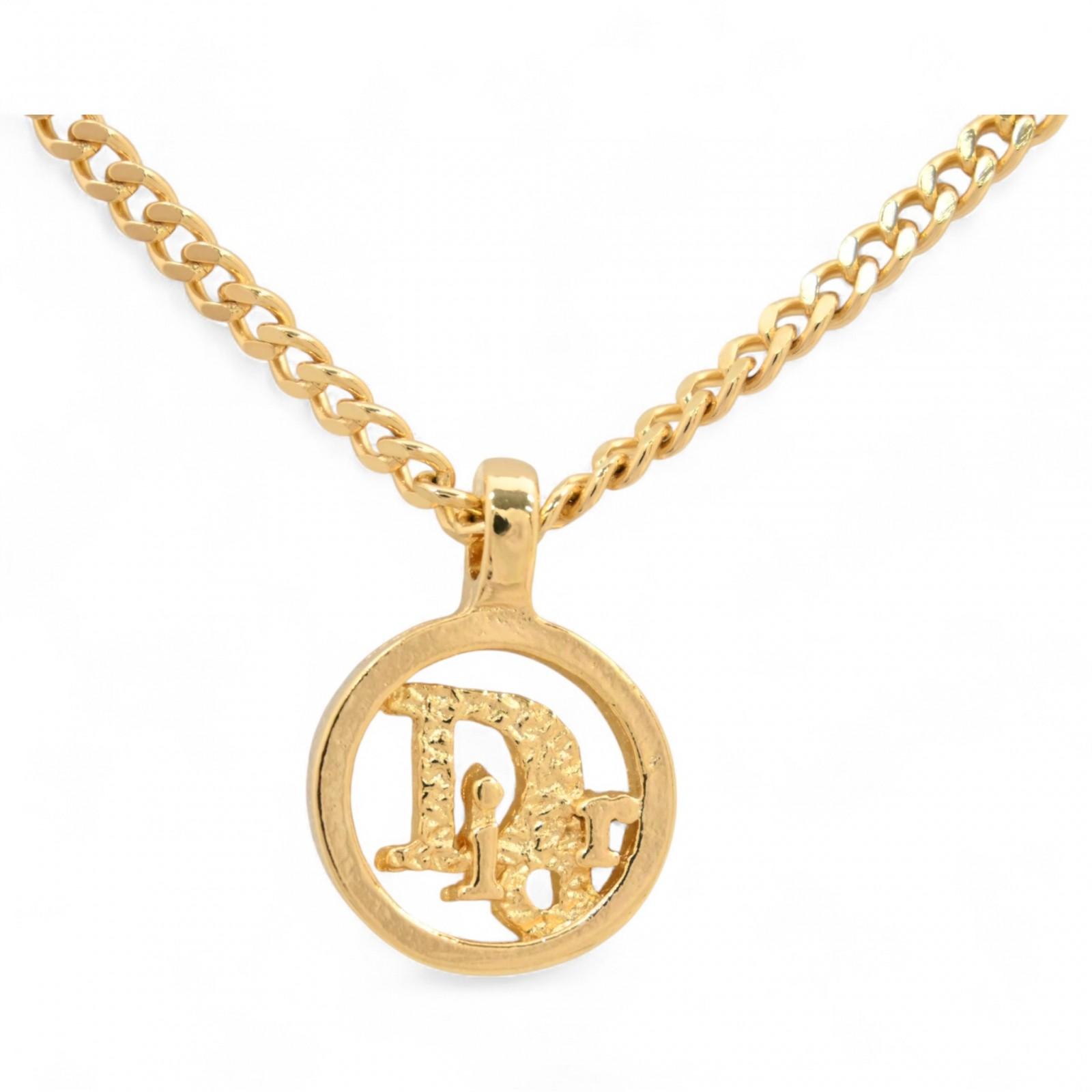Auth DIOR Necklace Round Logo Gold di6506bf
Auth DIOR Necklace Round Logo Gold di6506bf