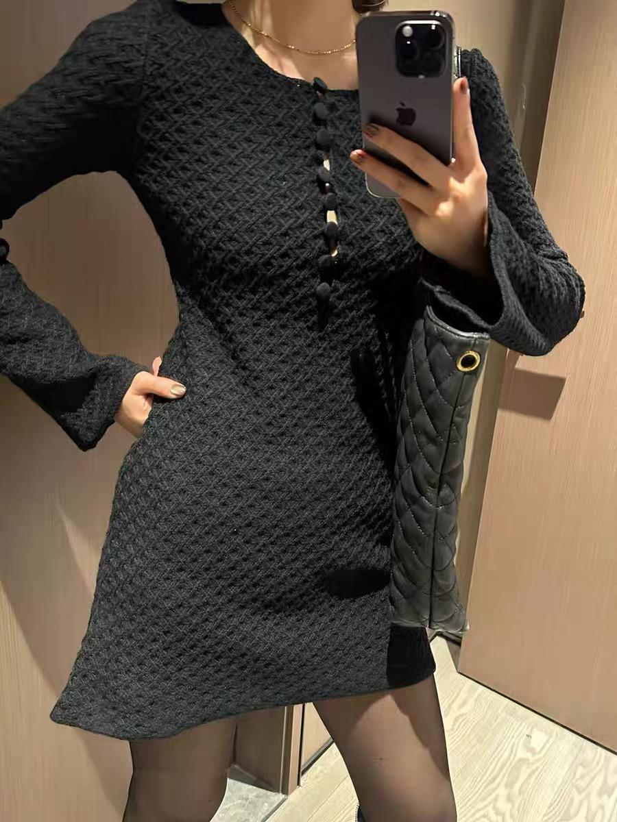 Hepburn Style Black Hollow Knit Long Sleeve Dress - 2025 Autumn/Winter A-line Skirt with Cinched Waist Large
Hepburn Style Black Hollow Knit Long Sleeve Dress - 2025 Autumn/Winter A-line Skirt with Cinched Waist Large