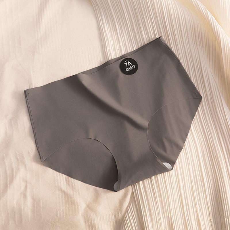 «Женские бесшовные спортивные шорты Bonas с треугольными чашечками и средней талией, с антибактериальной вставкой из шелка Mulberry» L - 100-120 lbs
«Женские бесшовные спортивные шорты Bonas с треугольными чашечками и средней талией, с антибактериальной вставкой из шелка Mulberry» L - 100-120 lbs