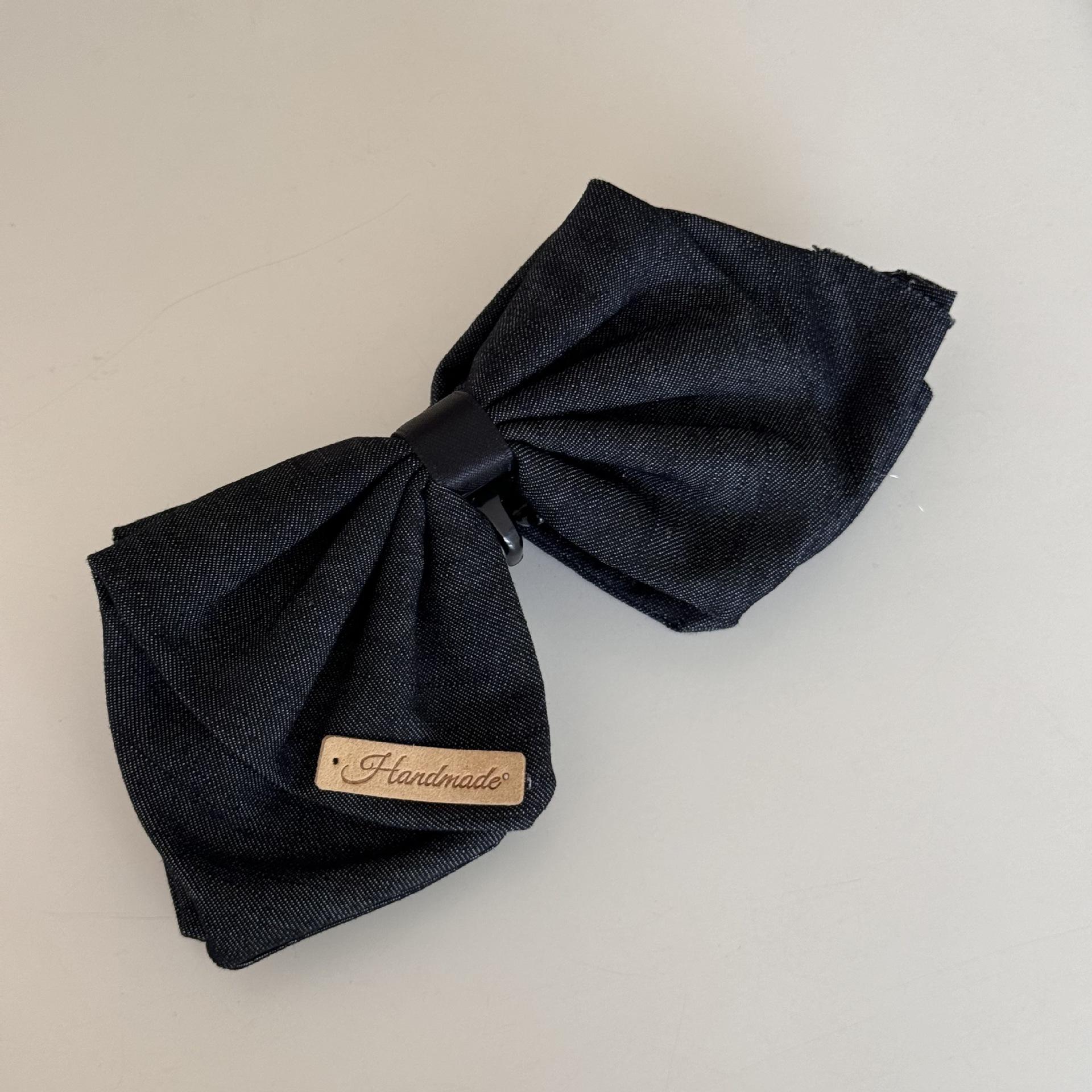 Popular Catches Korean Hair Accessories Temperament Half Tied Banana Clip Bow Clip Hair Accessories High-end Ponytail New Style
Popular Catches Korean Hair Accessories Temperament Half Tied Banana Clip Bow Clip Hair Accessories High-end Ponytail New Style