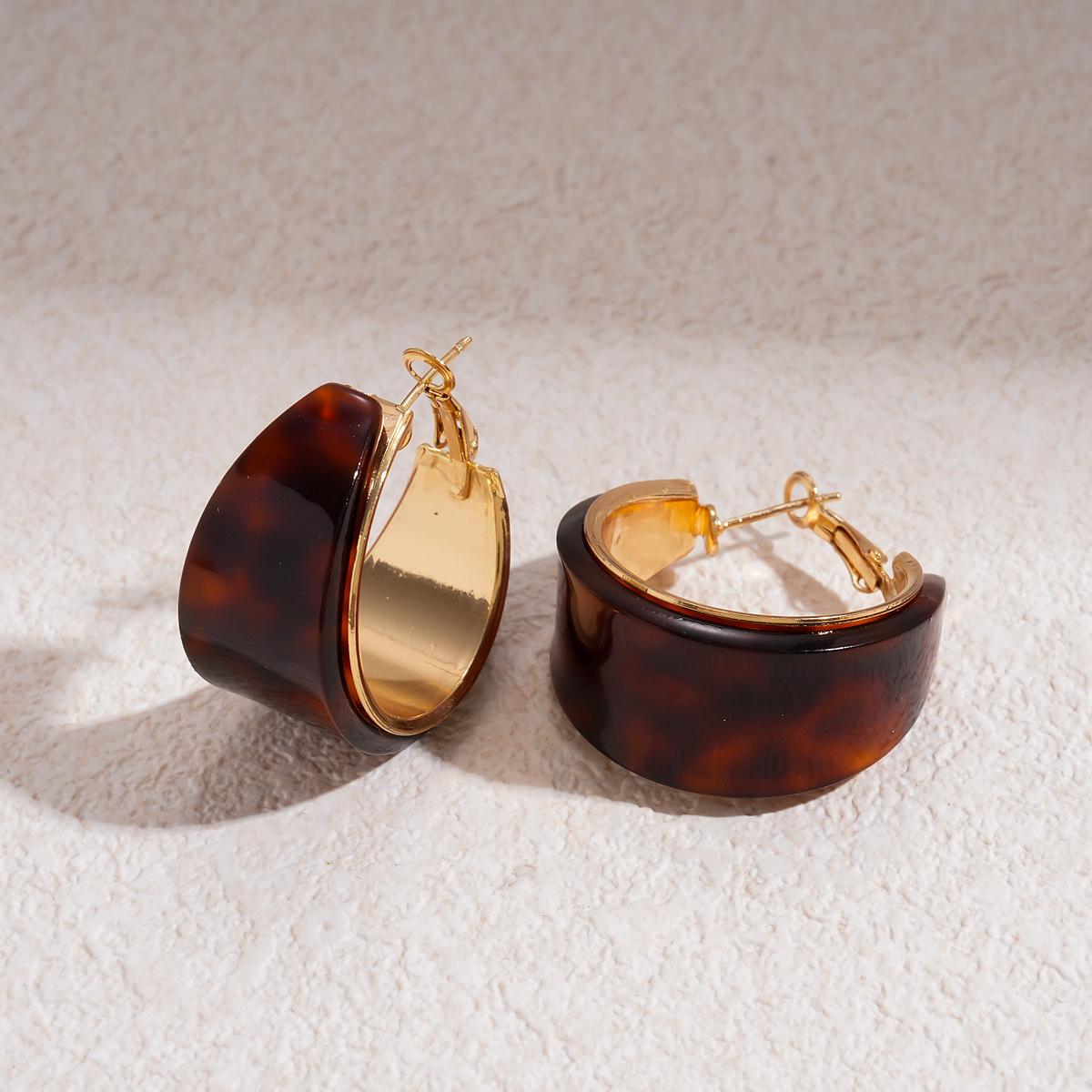 Fashion Resin Geometric Round Wide Hoop Earrings for Women Daily Stainless Steel Trending Ear Buckle Jewelry Accessories
Fashion Resin Geometric Round Wide Hoop Earrings for Women Daily Stainless Steel Trending Ear Buckle Jewelry Accessories
