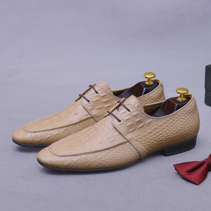 Новые европейские и американские туфли из кожи первого слоя коровьей кожи с круглым носком и тиснением под крокодила, мужские трендовые кожаные туфли 46
Новые европейские и американские туфли из кожи первого слоя коровьей кожи с круглым носком и тиснением под крокодила, мужские трендовые кожаные туфли 46