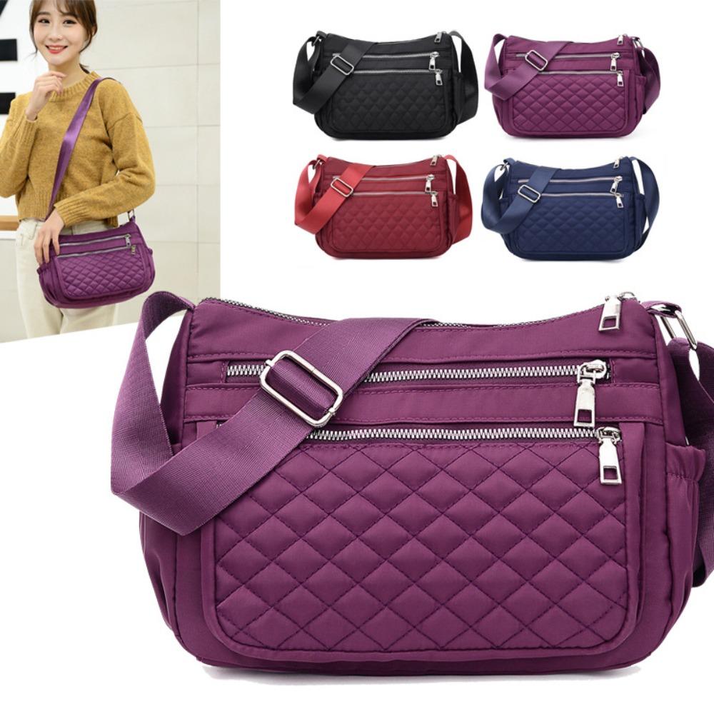 Lattice Middle Aged Shoulder Bag Elegant Woman Messenger Bag Embroidered Crossbody Bag Lady темно-синього кольору
Lattice Middle Aged Shoulder Bag Elegant Woman Messenger Bag Embroidered Crossbody Bag Lady темно-синього кольору