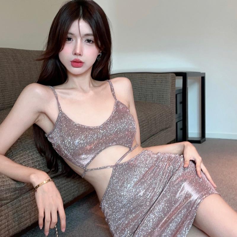 2024 Korean Style Women s Sexy Solid Color Patent Leather One-Piece Strappy Swimsuit for Beach Vacations Medium серый/розовый
2024 Korean Style Women s Sexy Solid Color Patent Leather One-Piece Strappy Swimsuit for Beach Vacations Medium серый/розовый