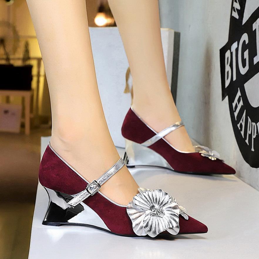 2905-H75 European and American style flower color matching metal heel wedge shoes suede one-word with pointed head light mouth high heel single shoes 40 бордовий
2905-H75 European and American style flower color matching metal heel wedge shoes suede one-word with pointed head light mouth high heel single shoes 40 бордовий