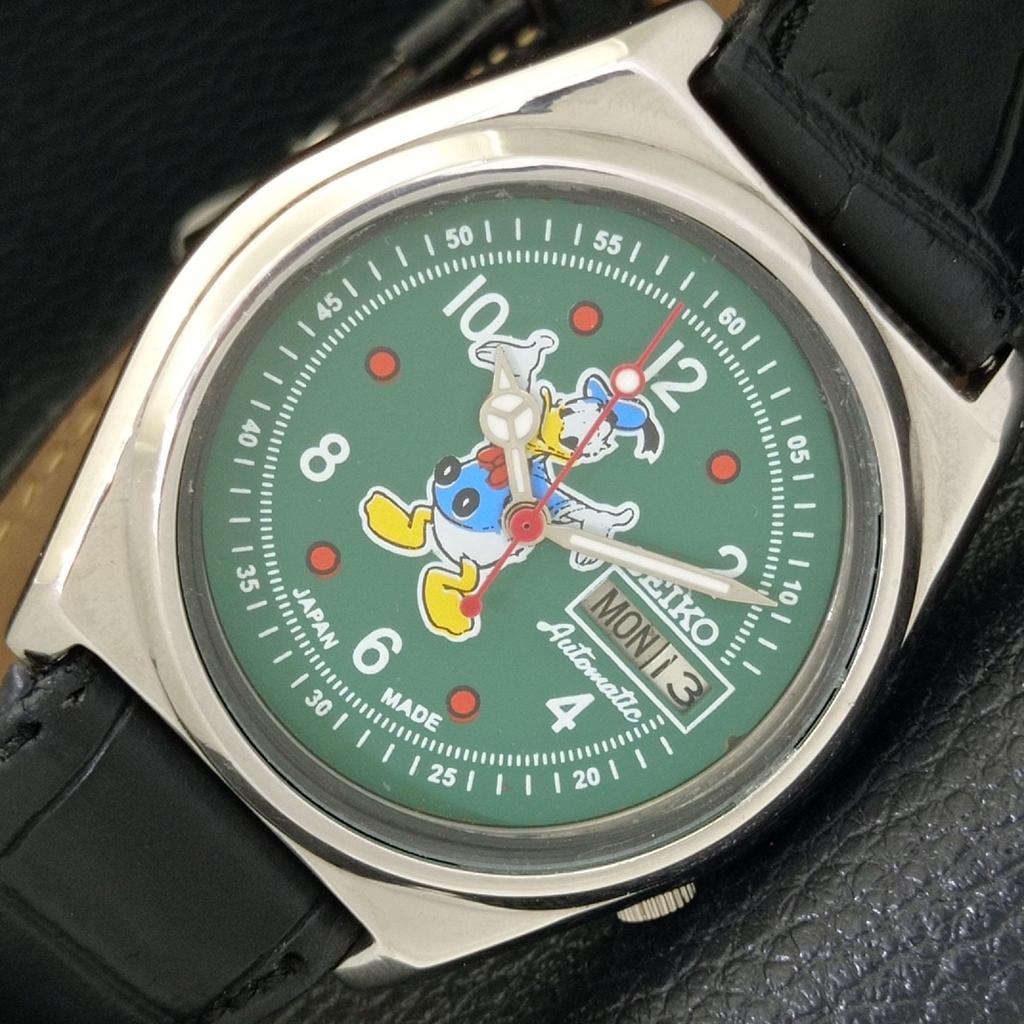 Б/У винтажные мужские часы SEIKO AUTOMATIC 7009A из Японии с рисунком из мультфильма и зеленым циферблатом a433906-2 R119-a433906
Б/У винтажные мужские часы SEIKO AUTOMATIC 7009A из Японии с рисунком из мультфильма и зеленым циферблатом a433906-2 R119-a433906