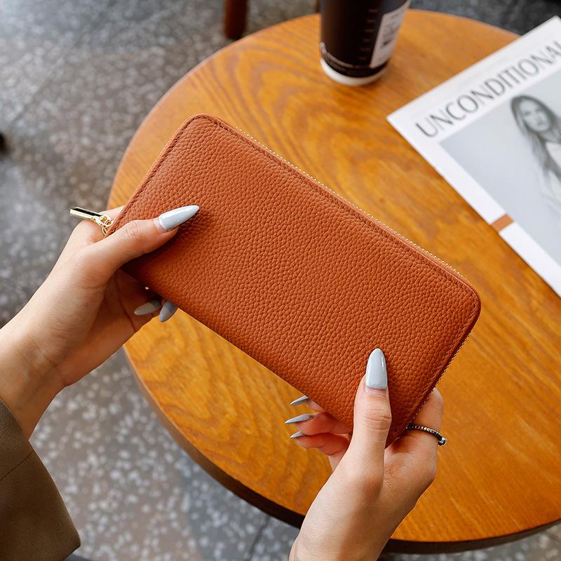2026 Long Wallet, Women s Genuine Leather Clutch, Women s Mobile Phone Case, Top Layer Cowhide Wallet
2026 Long Wallet, Women s Genuine Leather Clutch, Women s Mobile Phone Case, Top Layer Cowhide Wallet