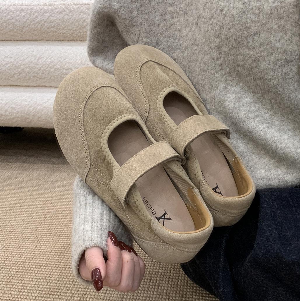 thick-soled suede single shoes women s 2025 spring and summer new Korean version retro grandma shoes with Velcro Mary Jane shoes 42
thick-soled suede single shoes women s 2025 spring and summer new Korean version retro grandma shoes with Velcro Mary Jane shoes 42