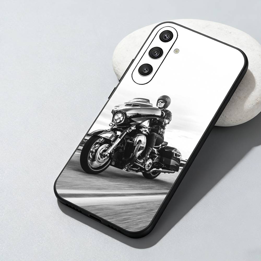 Classic Motorcycle S-Street G-Glide CVO Phone Case For Samsung Galaxy A73,A72,A71,A70,A52,A51 Others Soft Black Cover Samsung a40
Classic Motorcycle S-Street G-Glide CVO Phone Case For Samsung Galaxy A73,A72,A71,A70,A52,A51 Others Soft Black Cover Samsung a40