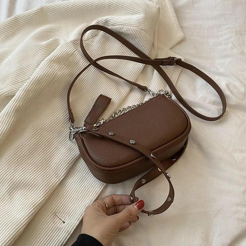 Ladies Casual Retro Shoulder Bag Fashion Chain Handbag Autumn and Winter New Messenger Retro Women s Bag
Ladies Casual Retro Shoulder Bag Fashion Chain Handbag Autumn and Winter New Messenger Retro Women s Bag