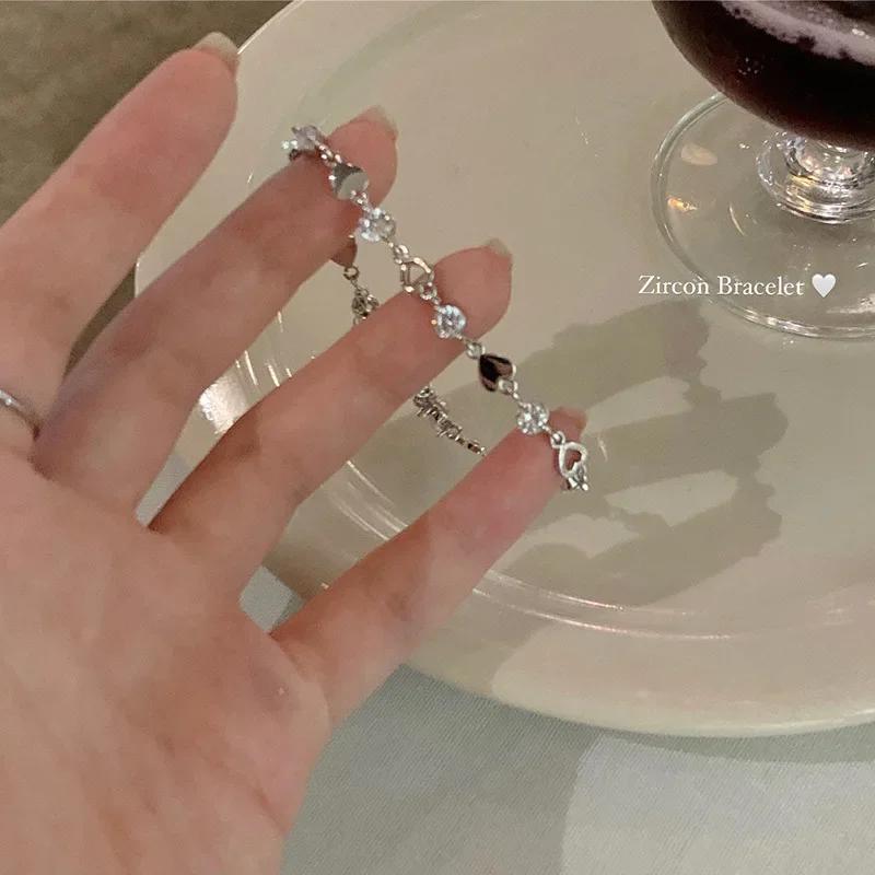 Fashion Zircon Bracelets for Women Sweet Girls Sparkling Hollow Heart Delicate Chain Bracelet Party Jewelry Gifts
Fashion Zircon Bracelets for Women Sweet Girls Sparkling Hollow Heart Delicate Chain Bracelet Party Jewelry Gifts
