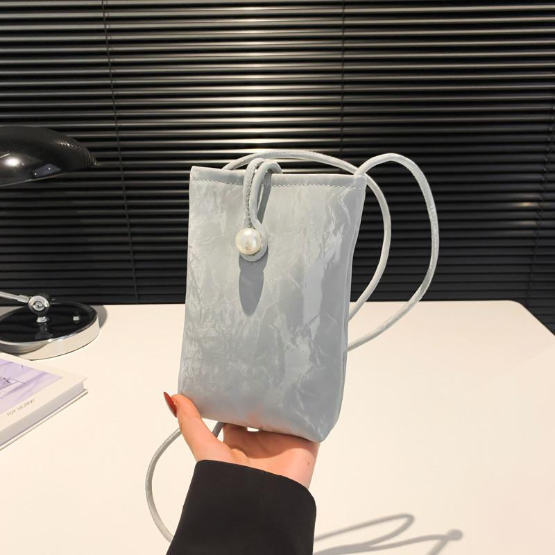 Fashion-forward Pu Small Handbag With Internal Phone Pocket And Trendy Design Elements срібний
Fashion-forward Pu Small Handbag With Internal Phone Pocket And Trendy Design Elements срібний