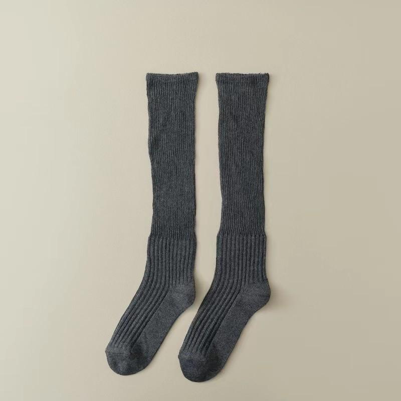 Женские весенне-осенние однотонные вертикальные гольфы до икры с махровым ворсом 1 pair серый
Женские весенне-осенние однотонные вертикальные гольфы до икры с махровым ворсом 1 pair серый