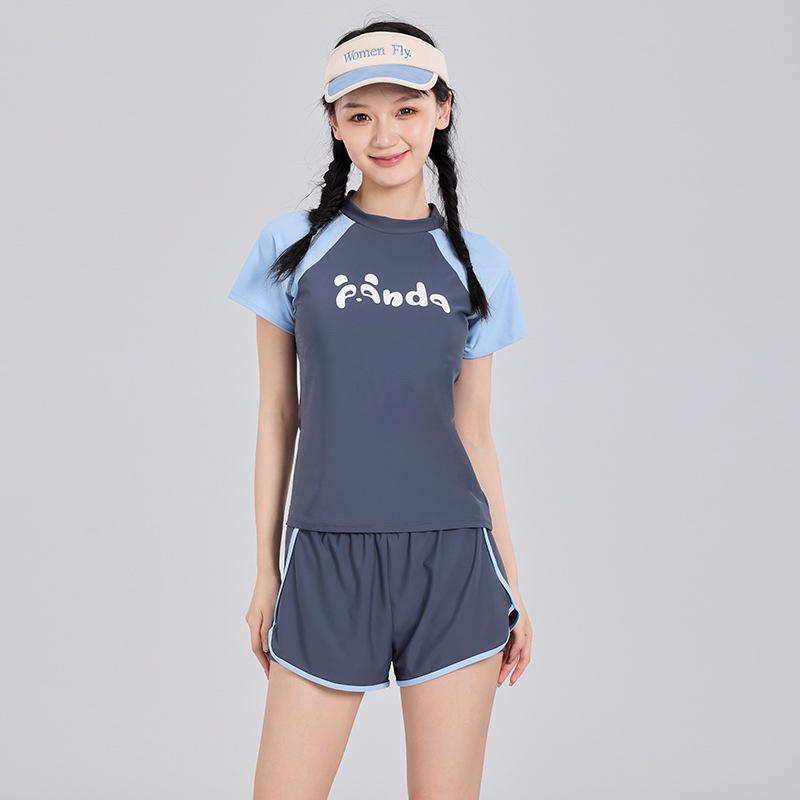 2024 Quick-Dry Girls One-Piece Swimsuit: Sunscreen Swimwear for Middle and Large Kids, Perfect for Summer. 160 (With Chest Pad) сірий колір
2024 Quick-Dry Girls One-Piece Swimsuit: Sunscreen Swimwear for Middle and Large Kids, Perfect for Summer. 160 (With Chest Pad) сірий колір