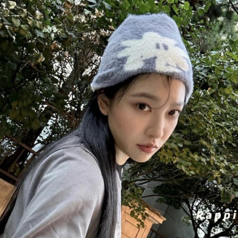 Ins Korean New Flower Jacquard Plush Beanies Cap for Women Autumn and Winter Warm Fashion Versatile Pullover Cold Hats Men 56-58cm сірий колір
Ins Korean New Flower Jacquard Plush Beanies Cap for Women Autumn and Winter Warm Fashion Versatile Pullover Cold Hats Men 56-58cm сірий колір