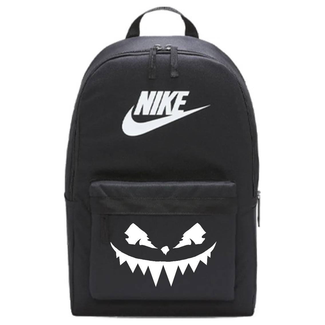 Nike Heritage Basketball Theme Monster Demon Face Basic Logo Solid Color Student Foldable Fabric Backpack Unisex Backpack DC4244-010(TEAM378-EMGL-X1) Black
Nike Heritage Basketball Theme Monster Demon Face Basic Logo Solid Color Student Foldable Fabric Backpack Unisex Backpack DC4244-010(TEAM378-EMGL-X1) Black