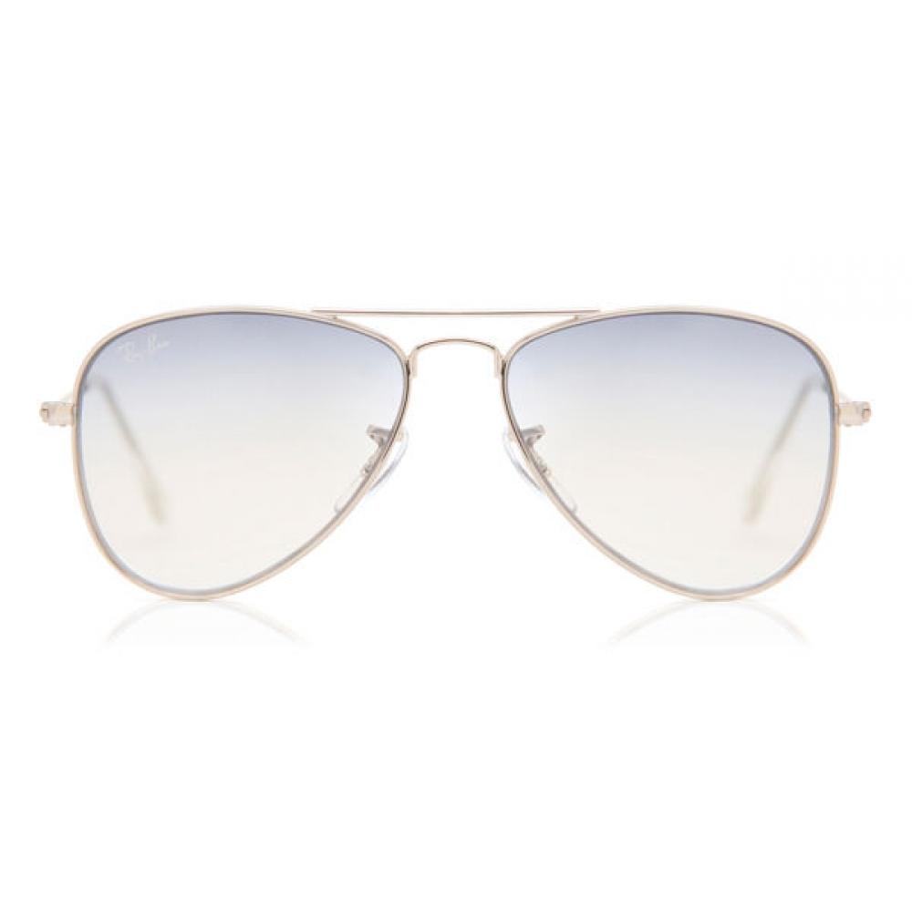Ray Ban Kids Rj9506s Pilot 212 19 Дитячі сонцезахисні окуляри Silver/52-14-125
Ray Ban Kids Rj9506s Pilot 212 19 Дитячі сонцезахисні окуляри Silver/52-14-125