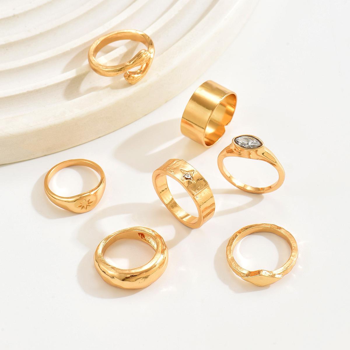 European and American jewelry retro simple octagram ring female personality alloy cold wind smooth knuckle ring
European and American jewelry retro simple octagram ring female personality alloy cold wind smooth knuckle ring
