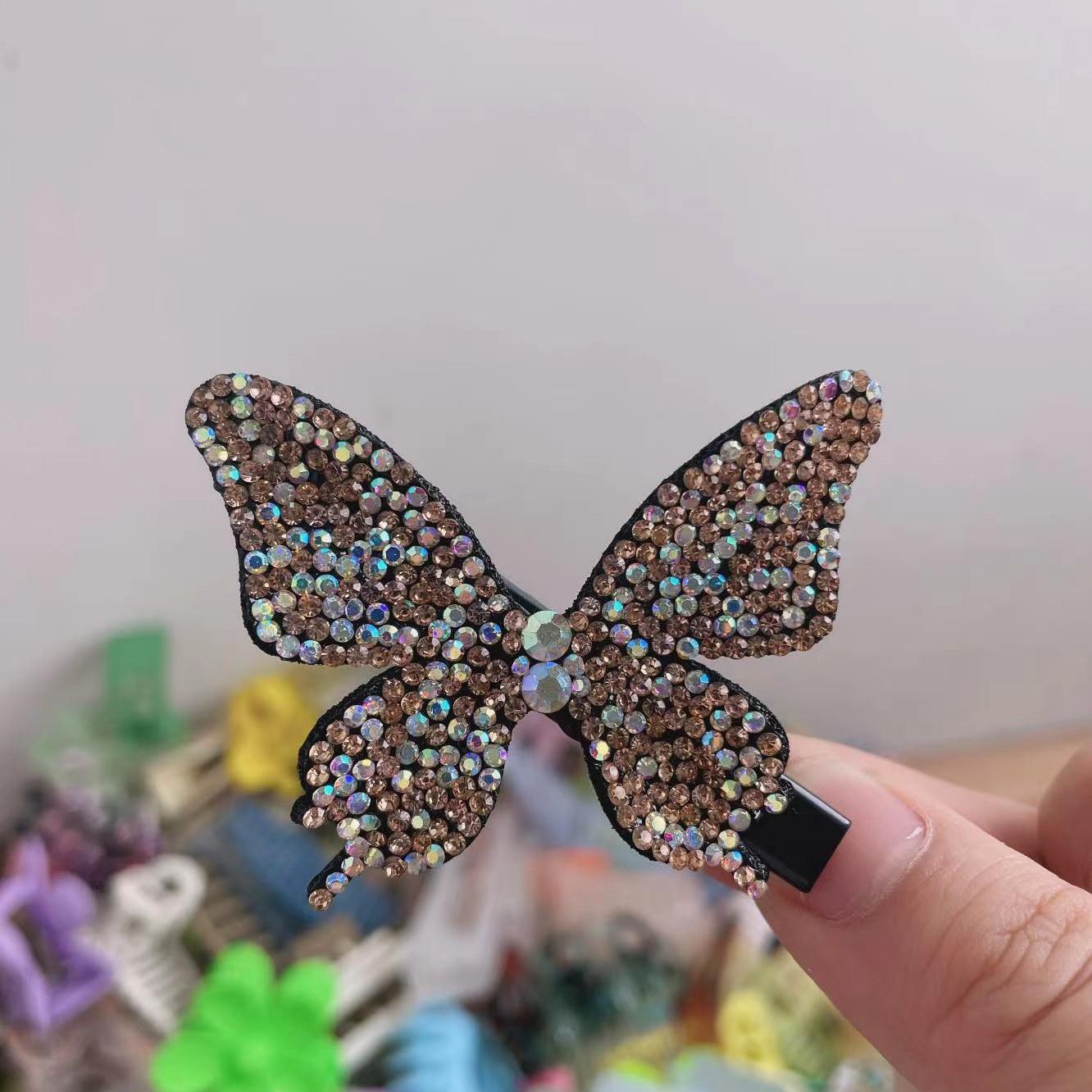 Милые заколки для волос с когтями-бабочками для женщин и девочек, цветные парикмахерские инструменты для укладки волос, аксессуары, необычные заколки для волос
Милые заколки для волос с когтями-бабочками для женщин и девочек, цветные парикмахерские инструменты для укладки волос, аксессуары, необычные заколки для волос