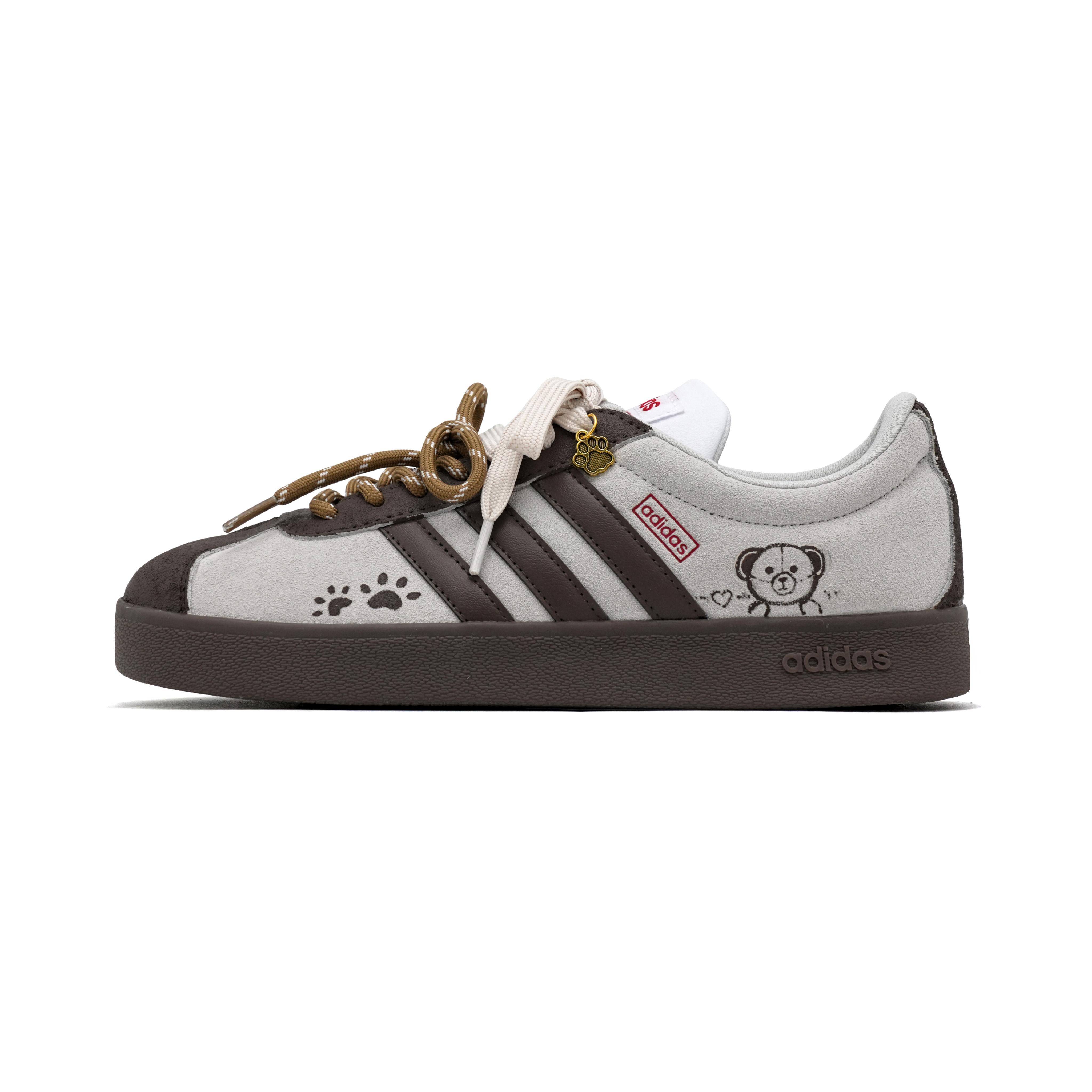 Adidas Vl Court Classic Milk Coffee Bear Synthetic Leather Abrasion Resistant Low top German Army Trainers Unisex Brown JS3003(Team1910-) 42
Adidas Vl Court Classic Milk Coffee Bear Synthetic Leather Abrasion Resistant Low top German Army Trainers Unisex Brown JS3003(Team1910-) 42