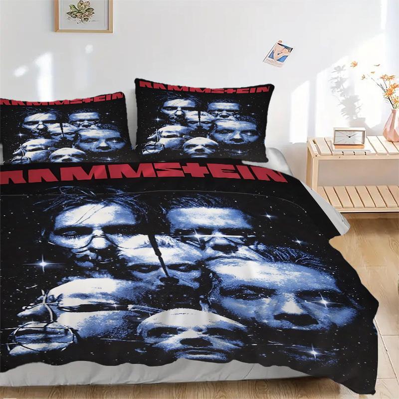 3pcs RAMMSTEIN Merchandise Comforter Set - Four Seasons Home High,Machine Washable Bedspread with Pillowcases (No Filling) yy250909049 135x200cm
3pcs RAMMSTEIN Merchandise Comforter Set - Four Seasons Home High,Machine Washable Bedspread with Pillowcases (No Filling) yy250909049 135x200cm