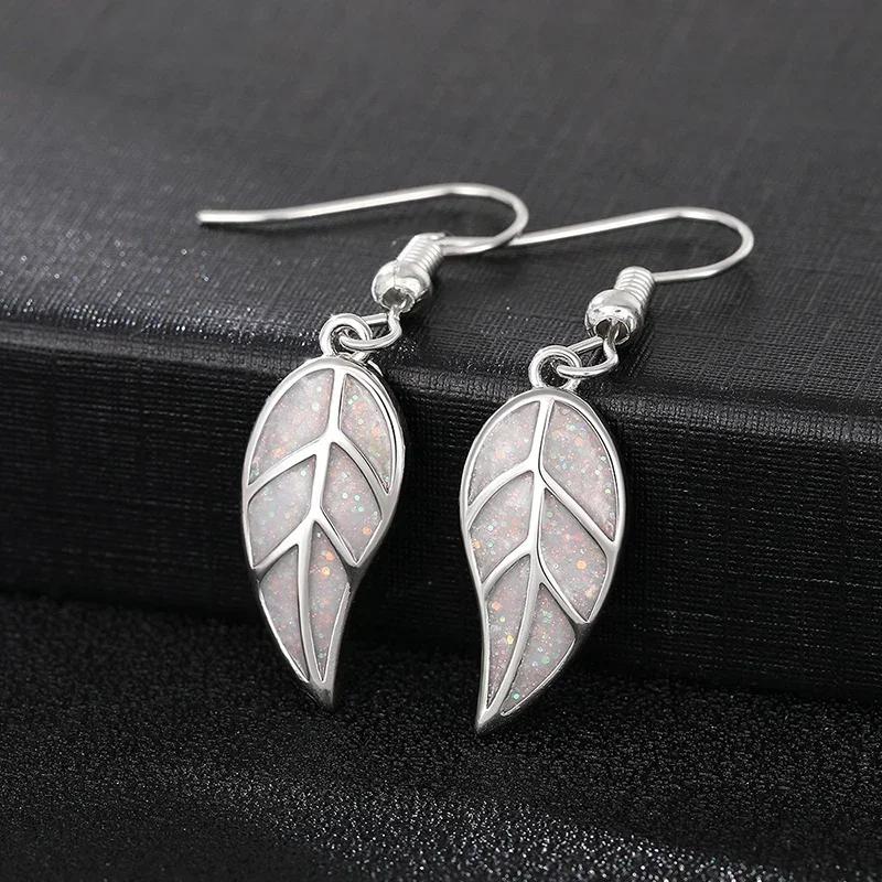 2026 Leaf Dangle Earrings for Women Creative Design Enamel Daily Wear Party Chic Female Accessories Trendy Zircon
2026 Leaf Dangle Earrings for Women Creative Design Enamel Daily Wear Party Chic Female Accessories Trendy Zircon