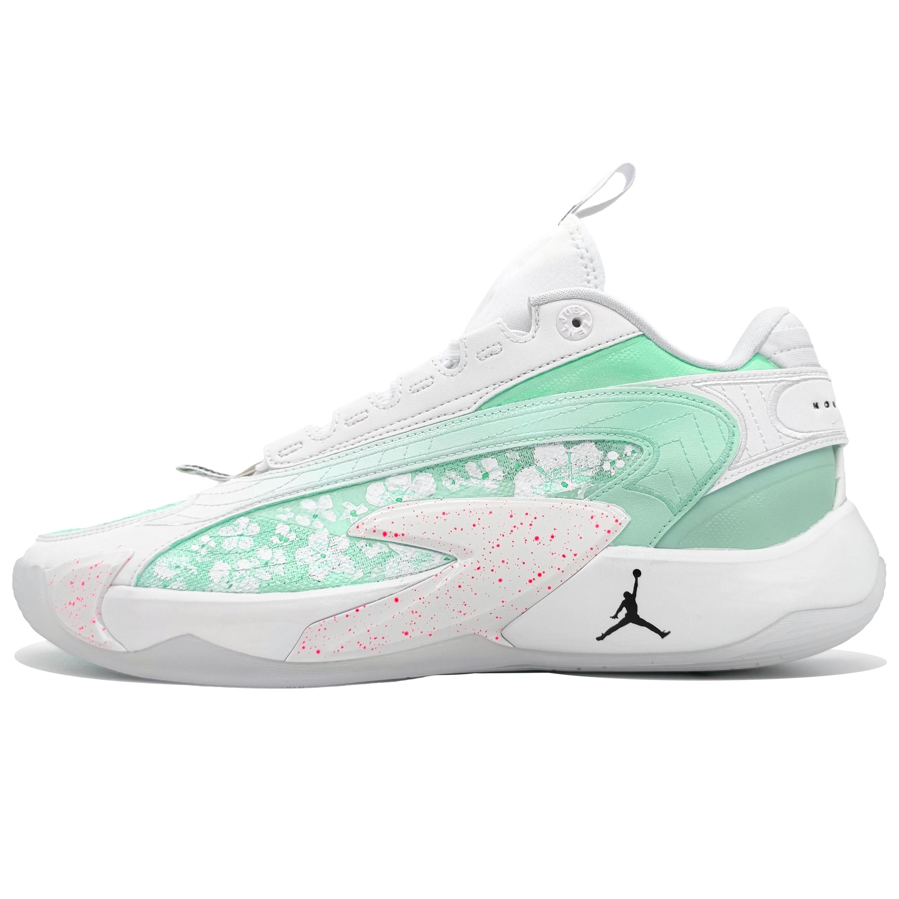 Jordan Luka 2 Slip Resistant Abrasion Resistant Slip Resistant Abrasion Resistant Low top Basketball Shoes Men s DX9012-106(Team400-) 43
Jordan Luka 2 Slip Resistant Abrasion Resistant Slip Resistant Abrasion Resistant Low top Basketball Shoes Men s DX9012-106(Team400-) 43