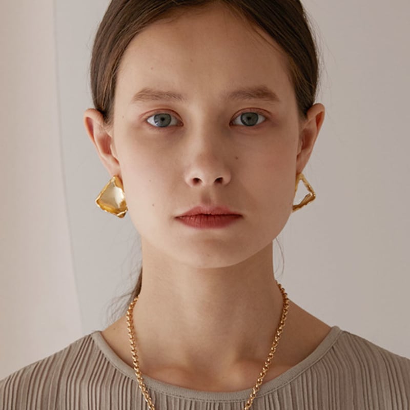 OOZE Layers of Layered` 11E Gold
OOZE Layers of Layered` 11E Gold