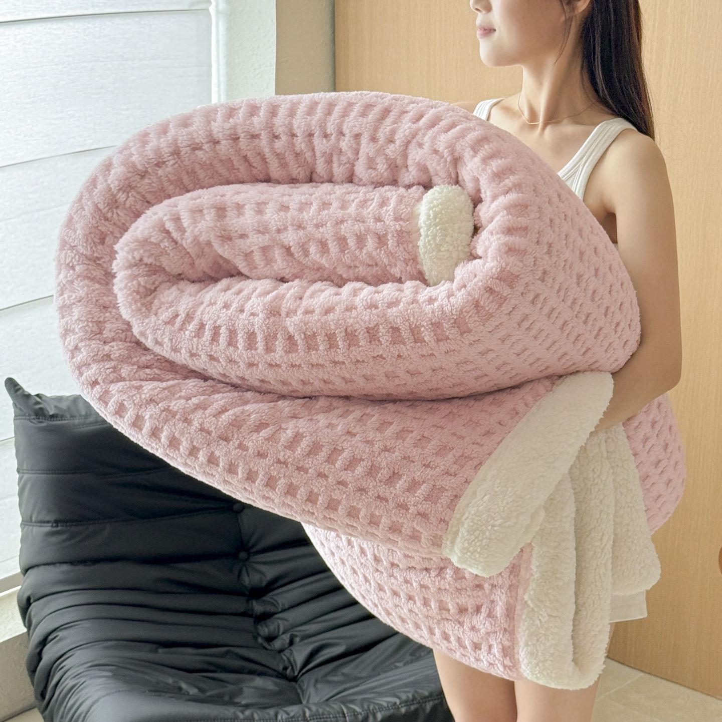 Розкішний потовщений флісовий плед з овечої вовни - М який, теплий плед з коралового вельвету для зими, сну або використання на дивані 180x200cm Single Blanket
Розкішний потовщений флісовий плед з овечої вовни - М який, теплий плед з коралового вельвету для зими, сну або використання на дивані 180x200cm Single Blanket