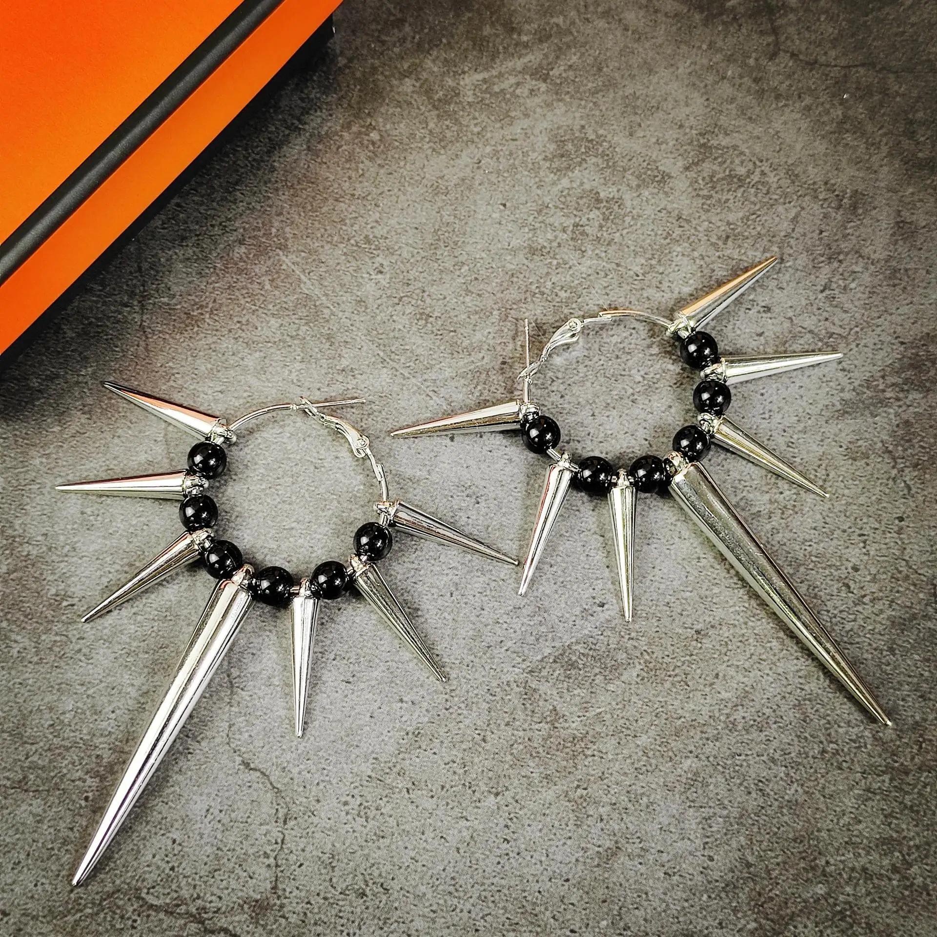 Hip Hop Punk Personality Dark Trend Thorn Rivets Exaggerated Hoop Earrings Women Creative Party Dark Style Zircon Accessories
Hip Hop Punk Personality Dark Trend Thorn Rivets Exaggerated Hoop Earrings Women Creative Party Dark Style Zircon Accessories