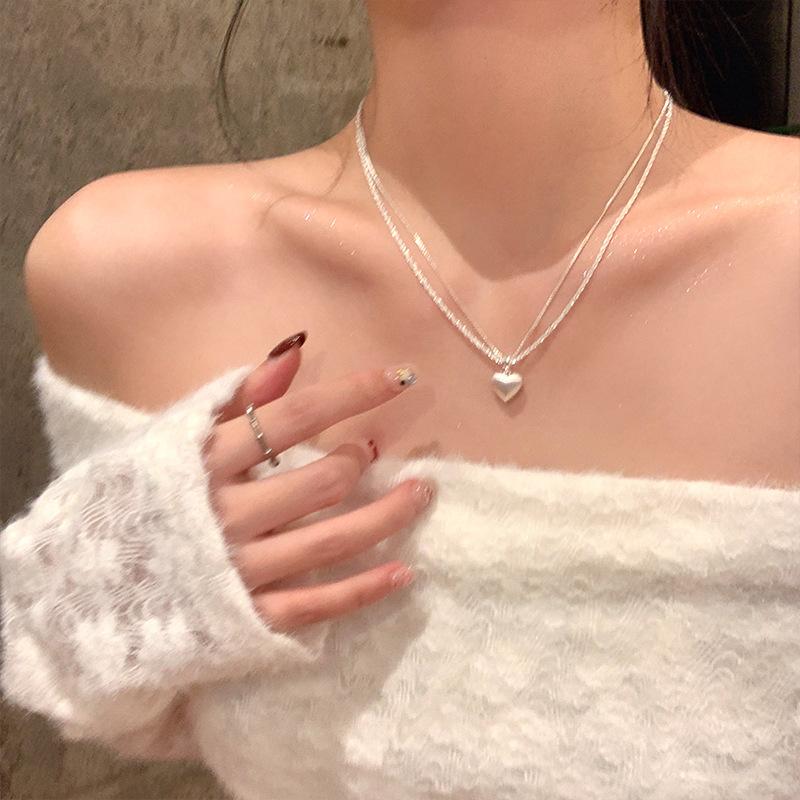 Double stacked zircon love pendant necklace niche fashion simple light luxury high sense exquisite versatile necklace women
Double stacked zircon love pendant necklace niche fashion simple light luxury high sense exquisite versatile necklace women