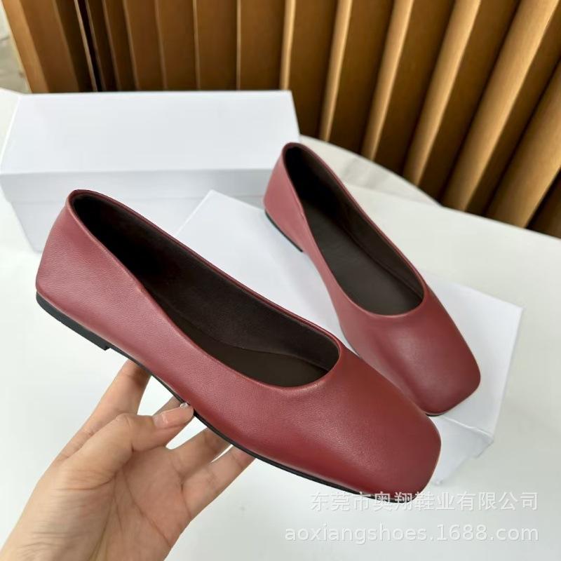 unmarked super soft calfskin square head minimalist flat sole shoes comfortable grandma shoes women 40 бордовий
unmarked super soft calfskin square head minimalist flat sole shoes comfortable grandma shoes women 40 бордовий